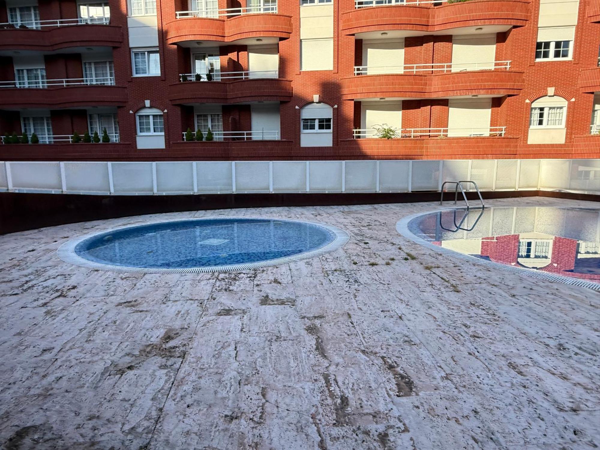 Castro Holidays - Centrico Piscina Urbanizacion Garaje Gratis Castro Urdiales Exterior foto